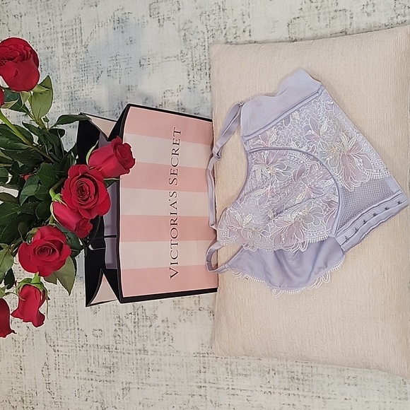 Victoria's Secret Light Purple Lace Bralette - Picture 2 of 12